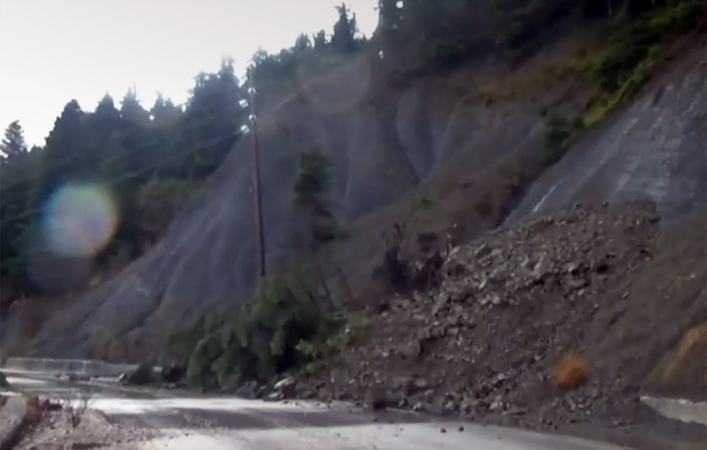 Σφοδρή κακοκαιρία στην Ήπειρο: Κατολισθήσεις, πλημμύρες και καθιζήσεις &#8211; Σε επιφυλακή οι δήμοι για το νέο «κύμα» βροχοπτώσεων