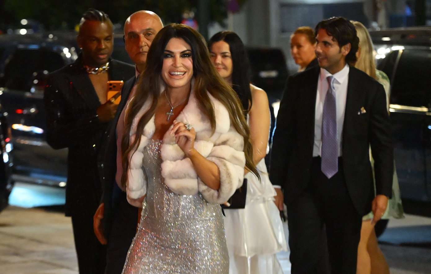 Το συρτάκι της Γκίλφοϊλ με δάσκαλο έναν εφοπλιστή, το ζεύγος Αποστολοπούλου στο Μουσείο των Πυραμίδων και η αναγνώστρια Μαλού Ντάλα Πίκολα