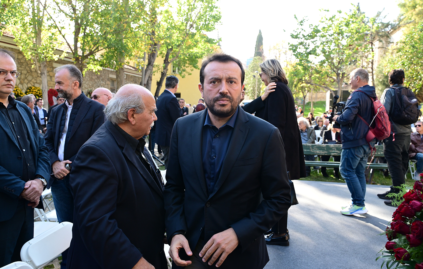 Το τελευταίο αντίο στον ιδεολόγο της Αριστεράς, Αλέκο Φλαμπουράρη