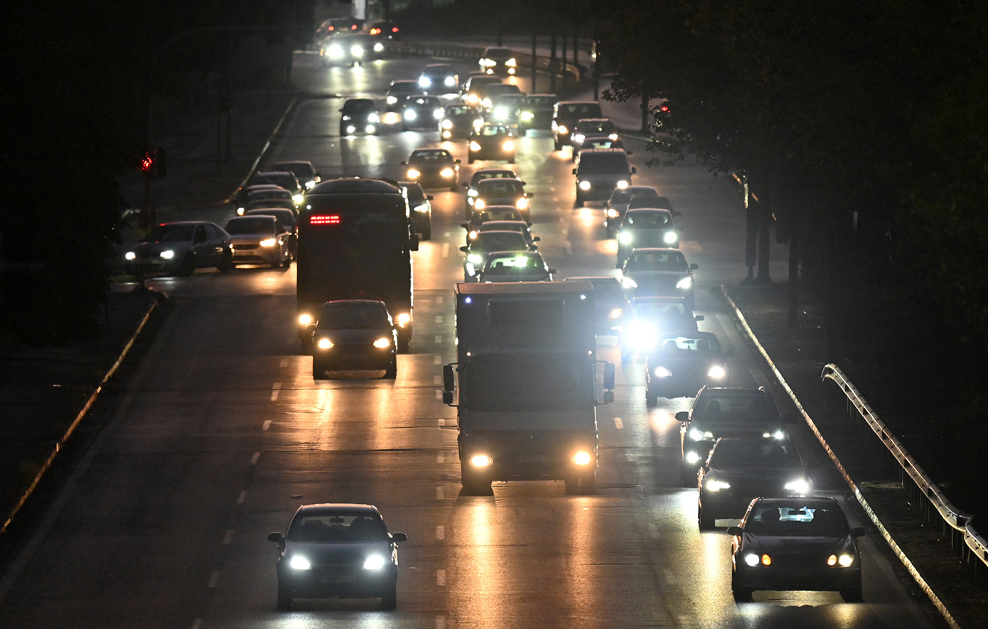 Μετ΄ εμποδίων η κίνηση στο κέντρο της Αθήνας – Σε ισχύ οι ρυθμίσεις για τον 42ο Αυθεντικό Μαραθώνιο Αθηνών