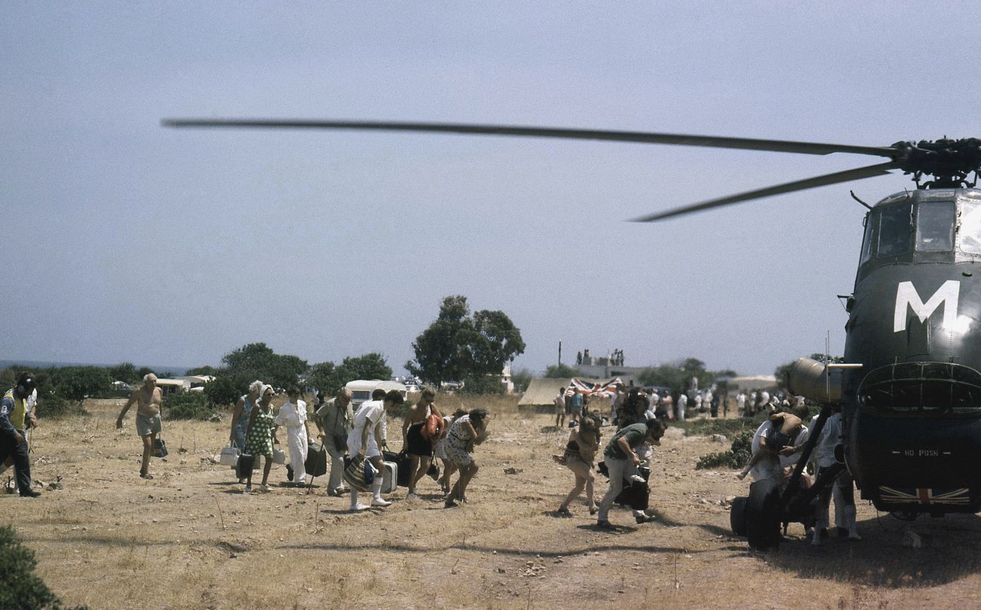 Η ΚΥΠ είχε προειδοποιήσει εγκαίρως τη Χούντα το 1974: «Γίνονται προπαρασκευαστικές ενέργειες δι’ ανάληψιν αποβατικής επιχειρήσεως κατά Κύπρου»