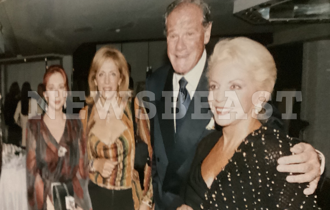 Χρυσάνθη Λαιμού: «Δεν δέχομαι να αφαιρέσω το όνομα του Ντίμη Κρίτσα από την ατζέντα μου &#8211; Δεν θέλω να πιστέψω ότι έφυγε»