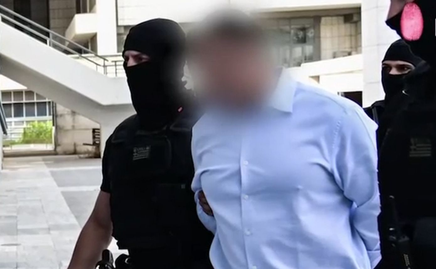 Μαφιόζικη εκτέλεση του Γιάννη Λάλα που είχε κατηγορηθεί και στη συνέχεια αθωωθεί για την δολοφονία του Γιώργου Καραϊβάζ