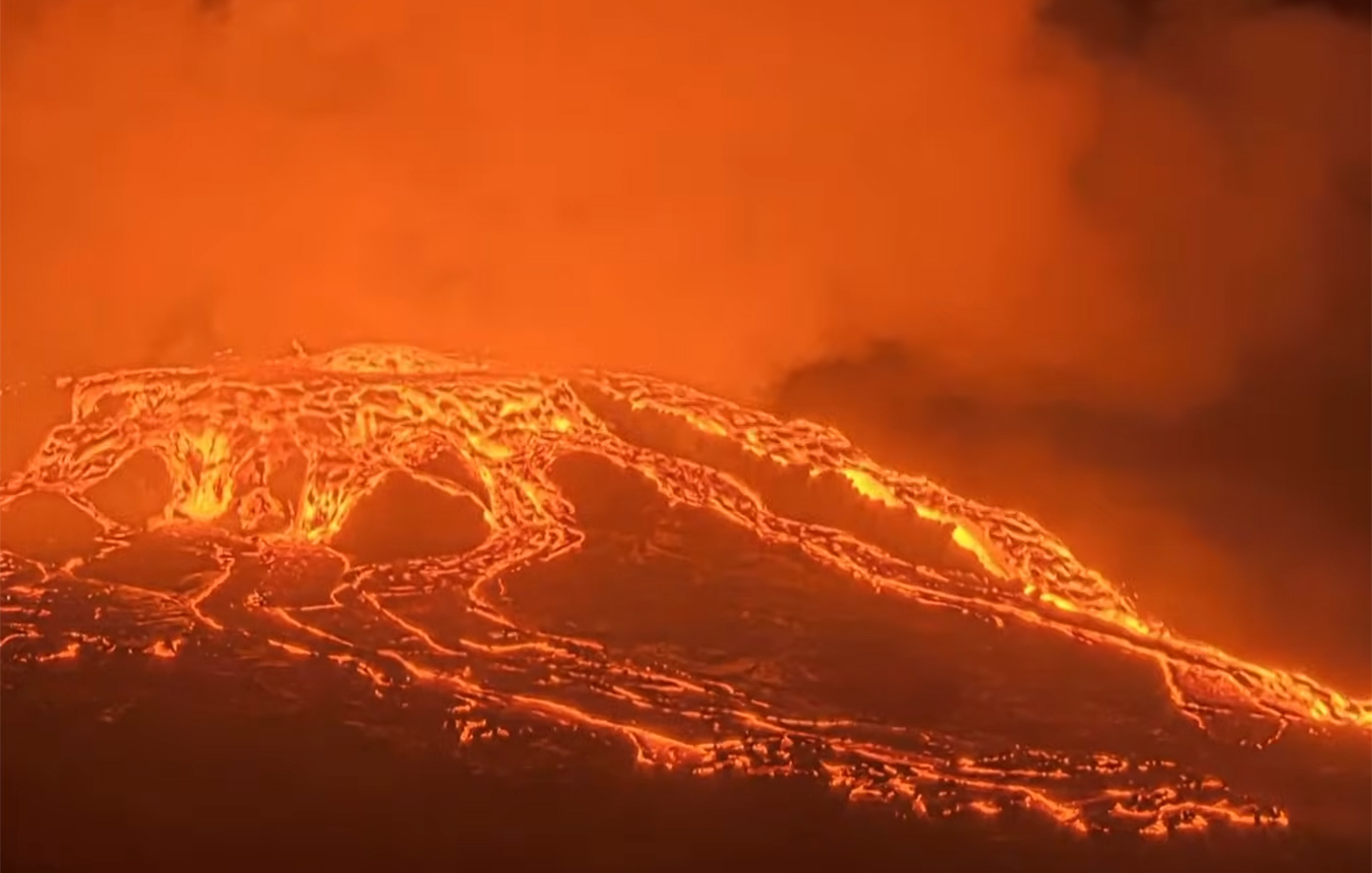 Εντυπωσιακές εικόνες από έκρηξη ηφαιστείου στη Χαβάη &#8211; Ποτάμια λάβας βγαίνουν από τους κρατήρες