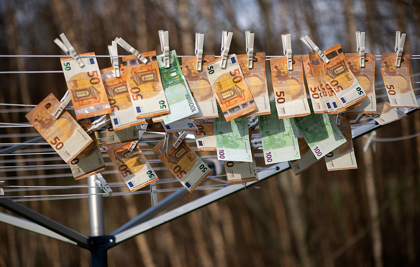 Τι συμβαίνει με το «μαύρο χρήμα» που φθάνει σε ύψος τα 50 δισ. ευρώ ετησίως