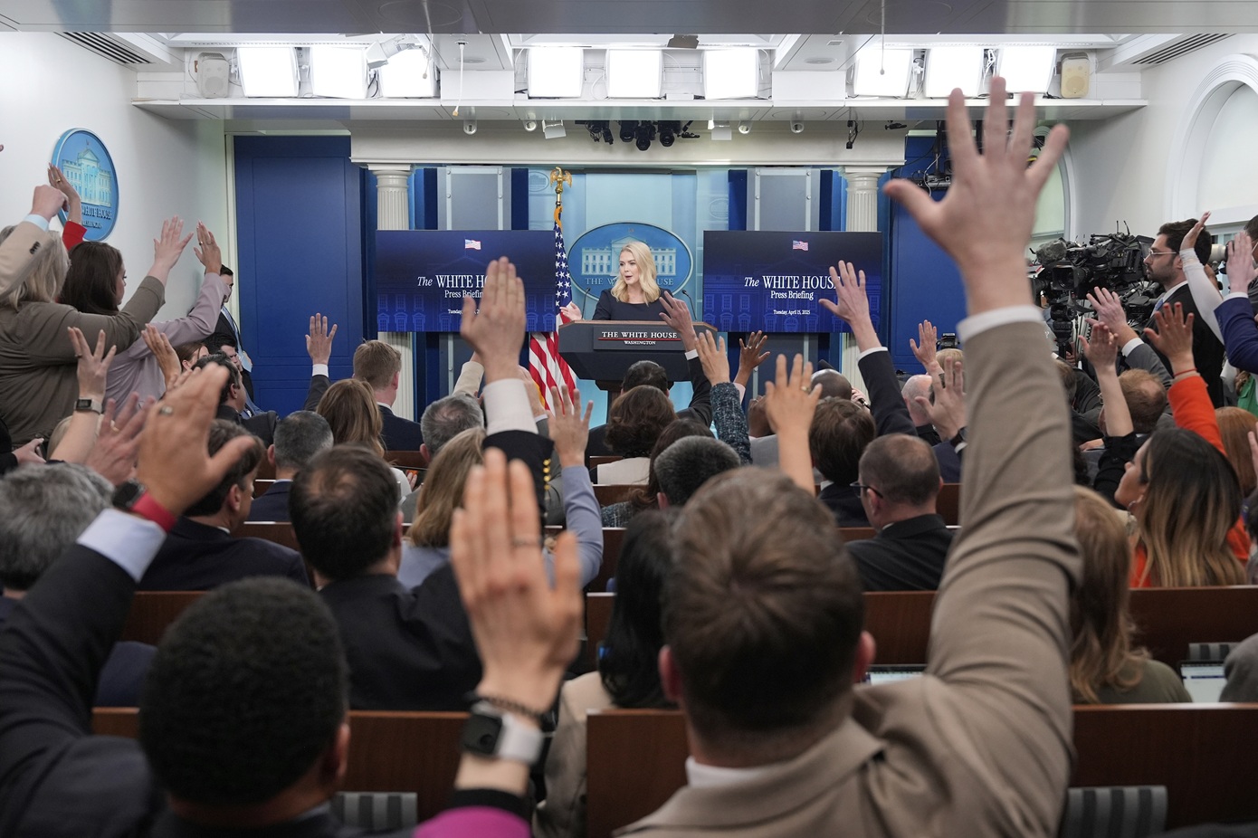 Νέοι περιορισμοί στην πρόσβαση δημοσιογράφων στον Λευκό Οίκο