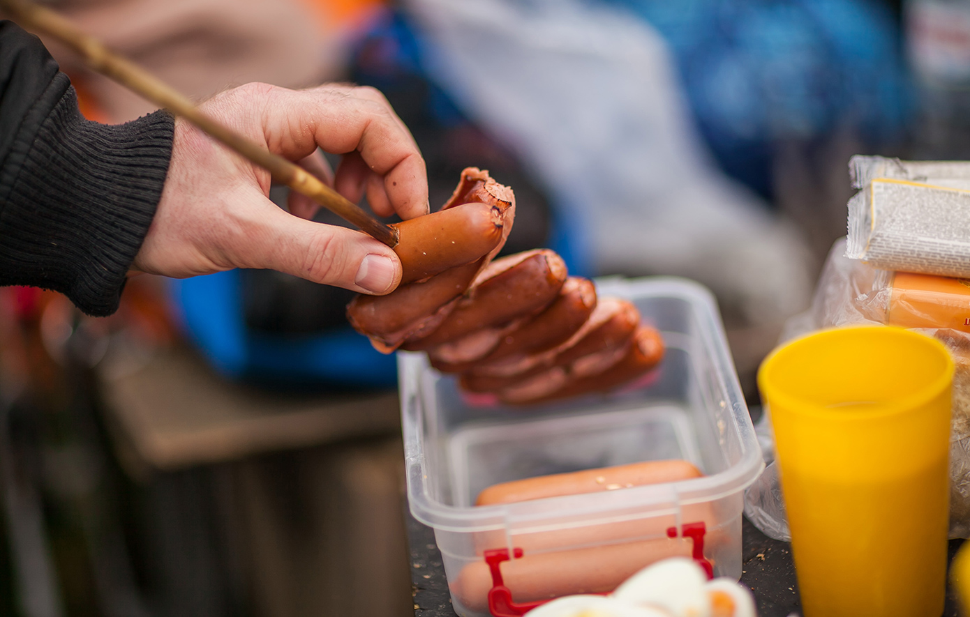 16χρονος πέθανε λίγα λεπτά αφού έφαγε λουκάνικα σε κάμπινγκ – Τρία χρόνια μετά υπάρχει μια νέα θεωρία για την τραγωδία