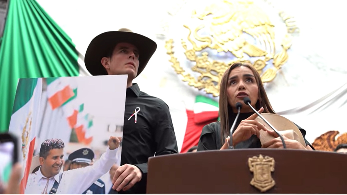 Η χήρα του δολοφονημένου δημάρχου της πολιτείας Μιτσοακάν στο Μεξικό αναλαμβάνει τα καθήκοντά του