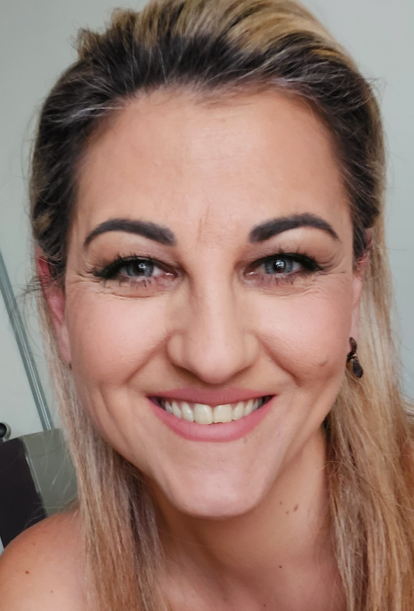 «Ο Μουνής» ένα έργο για τις διαχρονικές παθογένειες της ελληνικής επαρχίας με την αλληγορική, διεισδυτική ματιά της Λ. Κιτσοπούλου «Ο Μουνής» ένα έργο για τις διαχρονικές παθογένειες της ελληνικής επαρχίας με την αλληγορική, διεισδυτική ματιά της Λ. Κιτσοπούλου