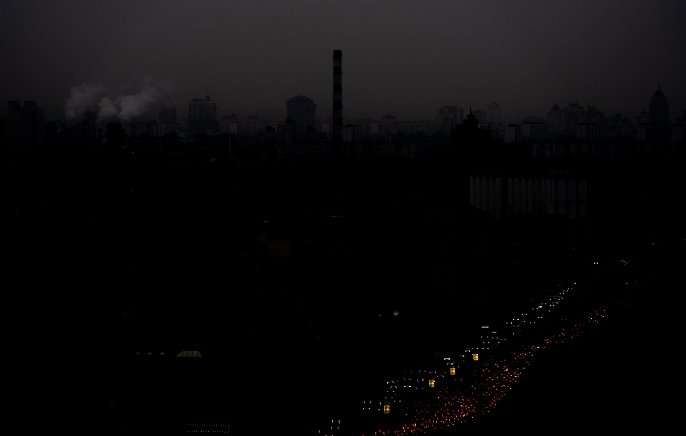 Στο σκοτάδι η Ουκρανία μετά από ρωσικές επιθέσεις σε ενεργειακές υποδομές &#8211; Εκατομμύρια άνθρωποι χωρίς ρεύμα