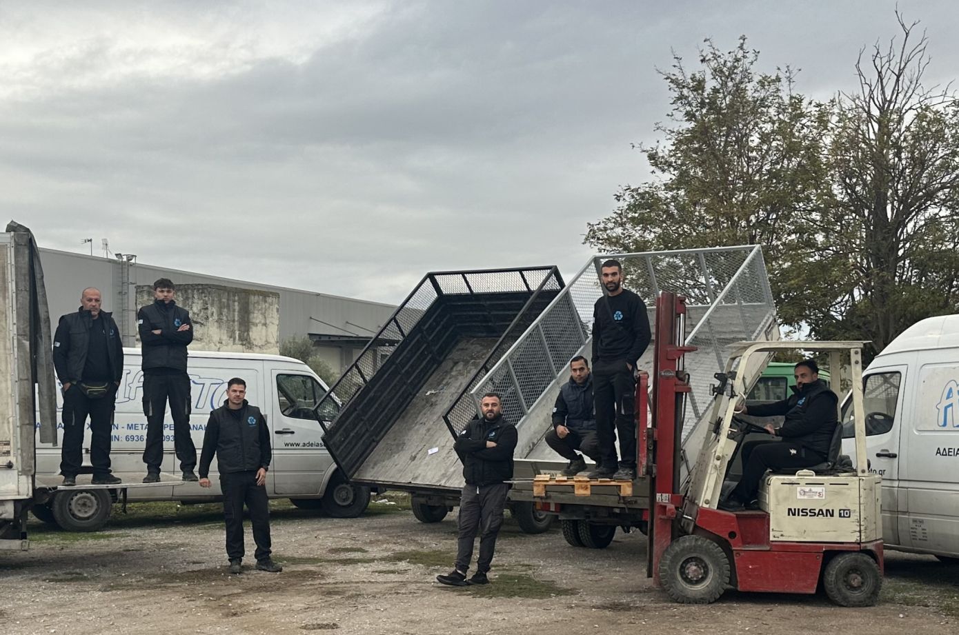 Οι σύγχρονοι «παλιατζήδες» που αδειάζουν τα σπίτια από άχρηστα με ένα «κλικ» και τίποτα δεν πάει χαμένο