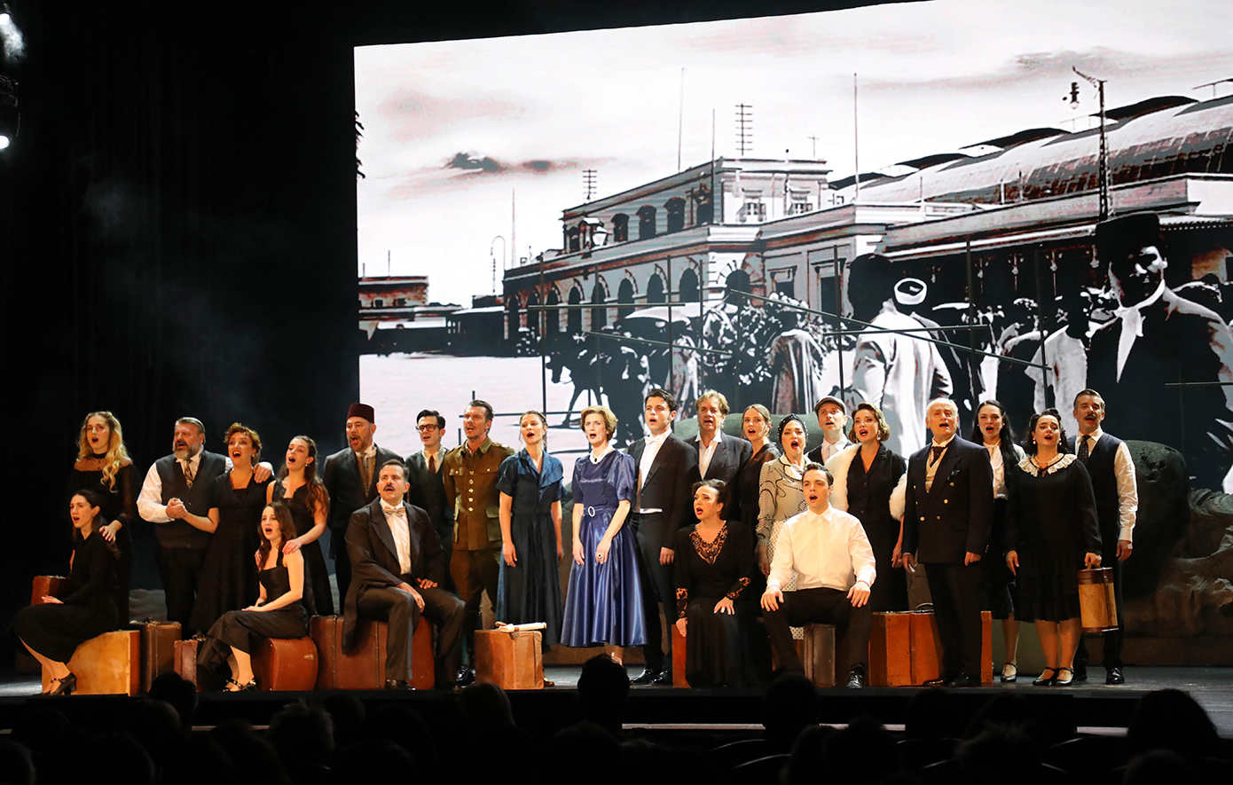 Η «Αλεξάνδρεια» κέρδισε τις εντυπώσεις στο Θέατρο Παλλάς