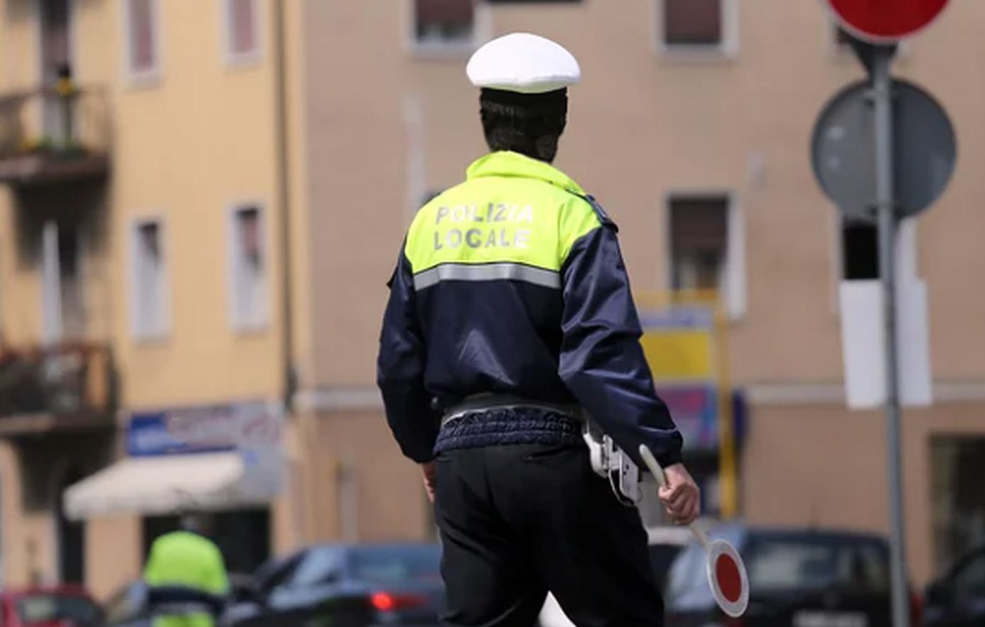 Νεκρός σε τροχαίο αστυνομικός στη Νάπολη &#8211; Ο δράστης εντοπίστηκε θετικός σε τεστ ναρκωτικών