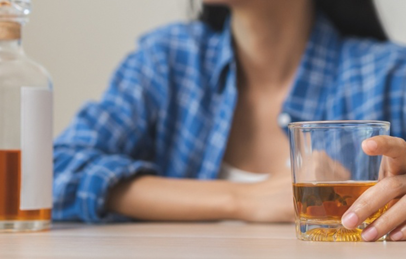 Αναψυκτικά, αλκοόλ και ενεργειακά ποτά: Οι κρυφοί εχθροί του εγκεφάλου