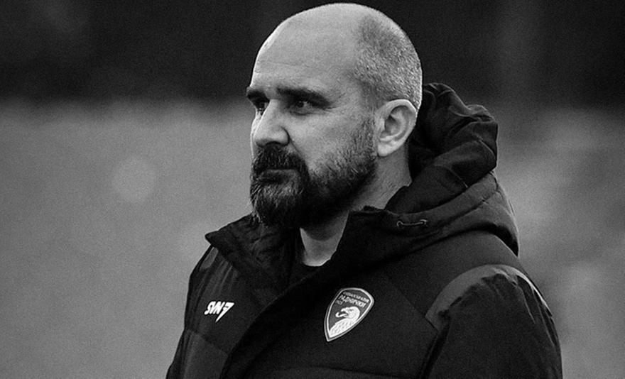 Θρήνος στο ευρωπαϊκό ποδόσφαιρο: Κατέρρευσε στο γήπεδο και πέθανε ο ο 44χρονος προπονητής της Ραντνίτσκι 1923