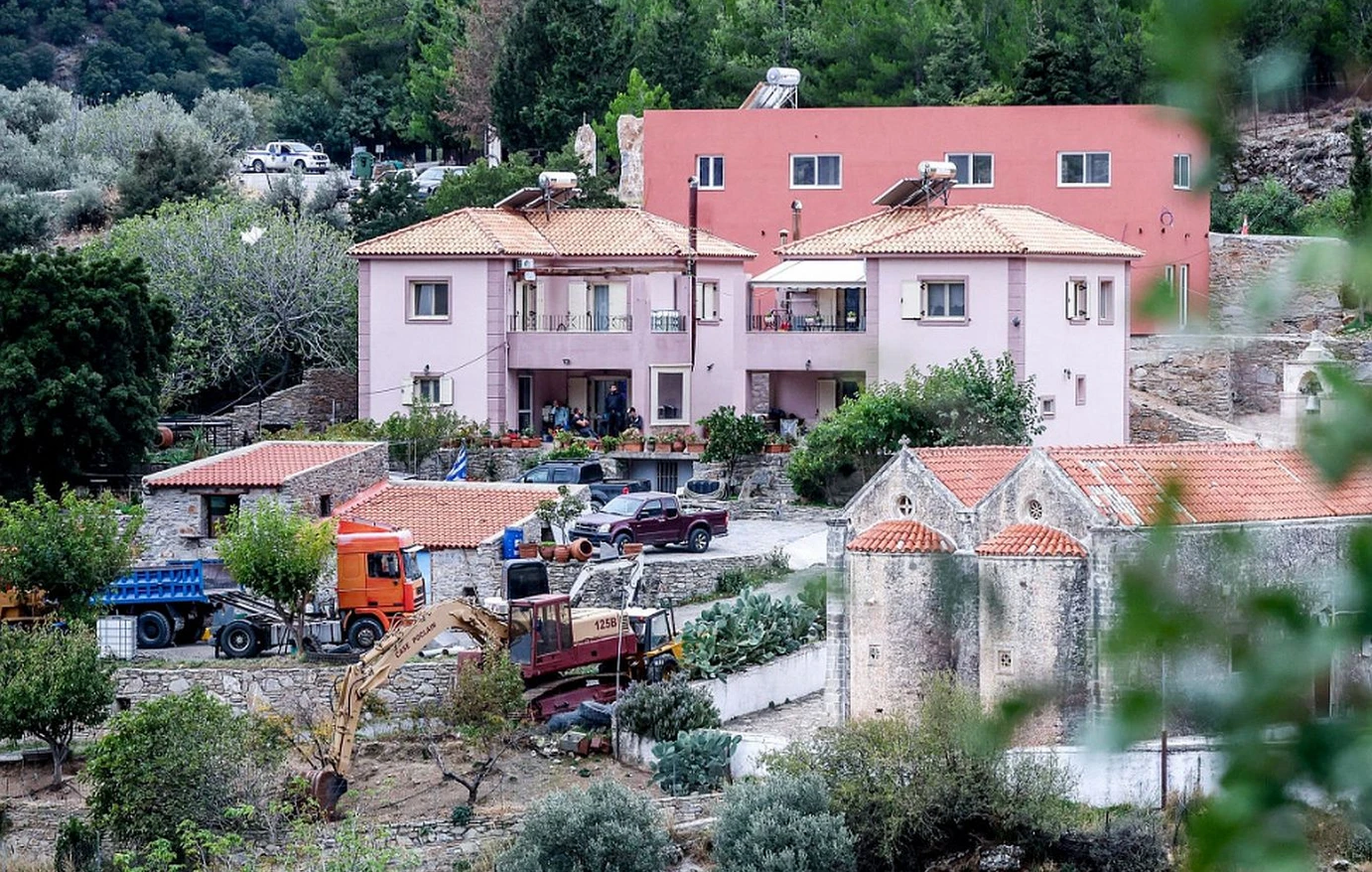 Θρίλερ χωρίς τέλος στα Βορίζια: Αγνοείται ο γιος της 56χονης που σκοτώθηκε