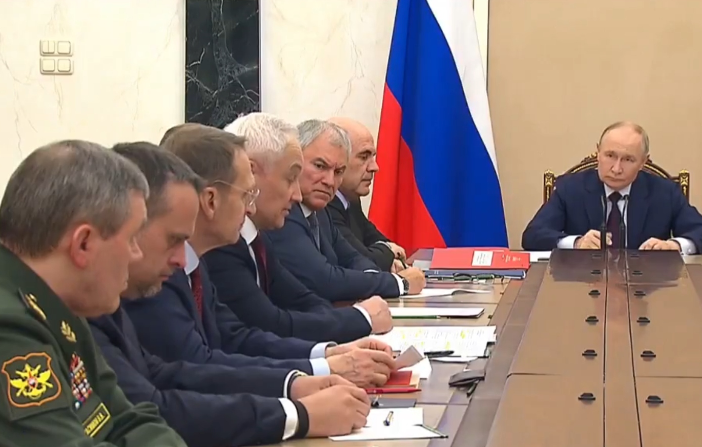 Σύσκεψη για τα πυρηνικά στη Ρωσία: «Αν οι ΗΠΑ κάνουν δοκιμές, θα απαντήσουμε ανάλογα», λέει ο Πούτιν