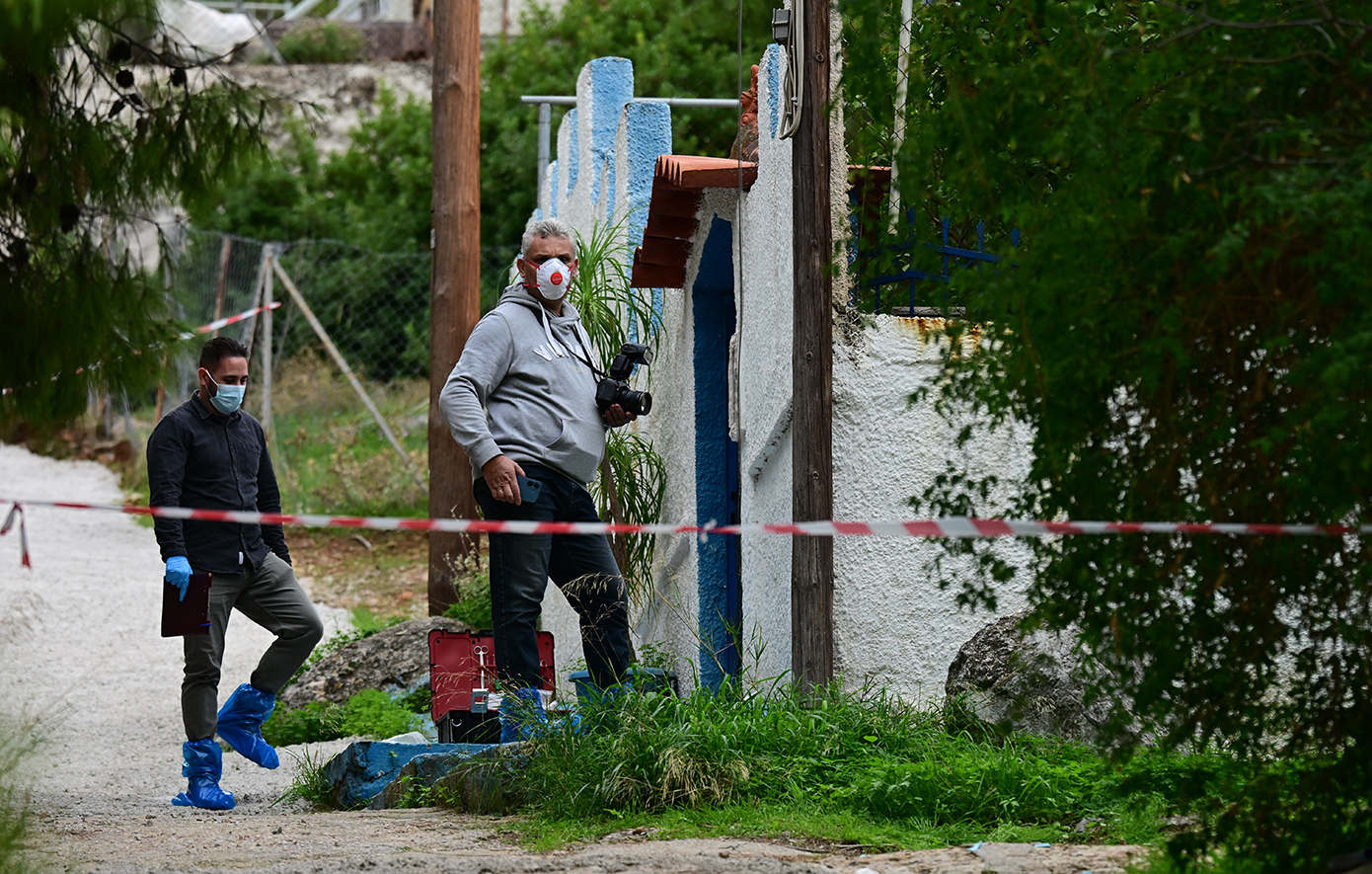 Πώς έγινε η άγρια δολοφονία της 75χρονης από τη νύφη της στο σπίτι της στη Σαλαμίνα &#8211; Είχε βαριές κακώσεις και τραύματα σε κεφάλι, τράχηλο και θώρακα