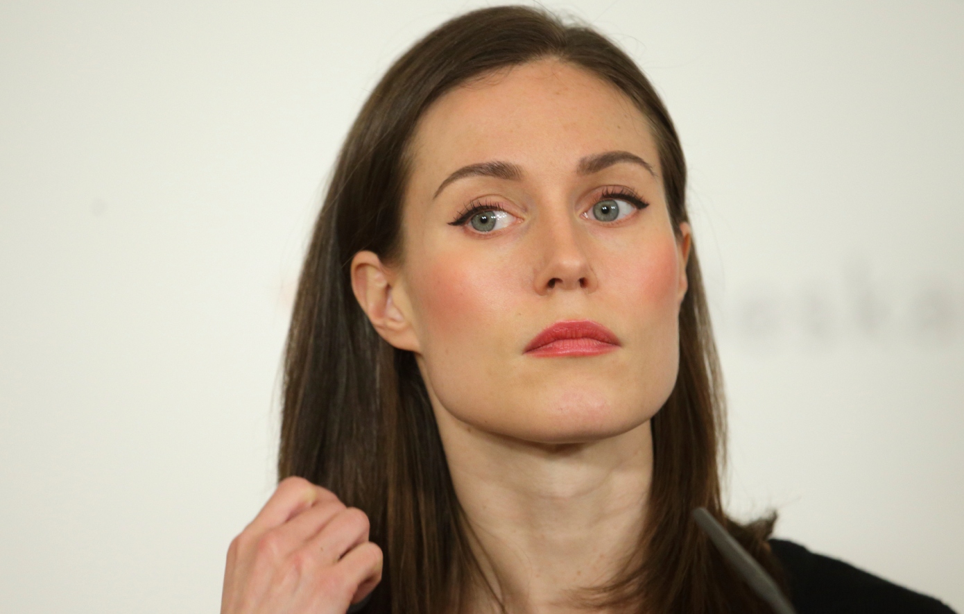 «Δεχόμουν απειλές για βιασμό»: Η Σάνα Μαρίν καταγγέλλει τον σεξισμό που βίωσε ως πρωθυπουργός της Φινλανδίας