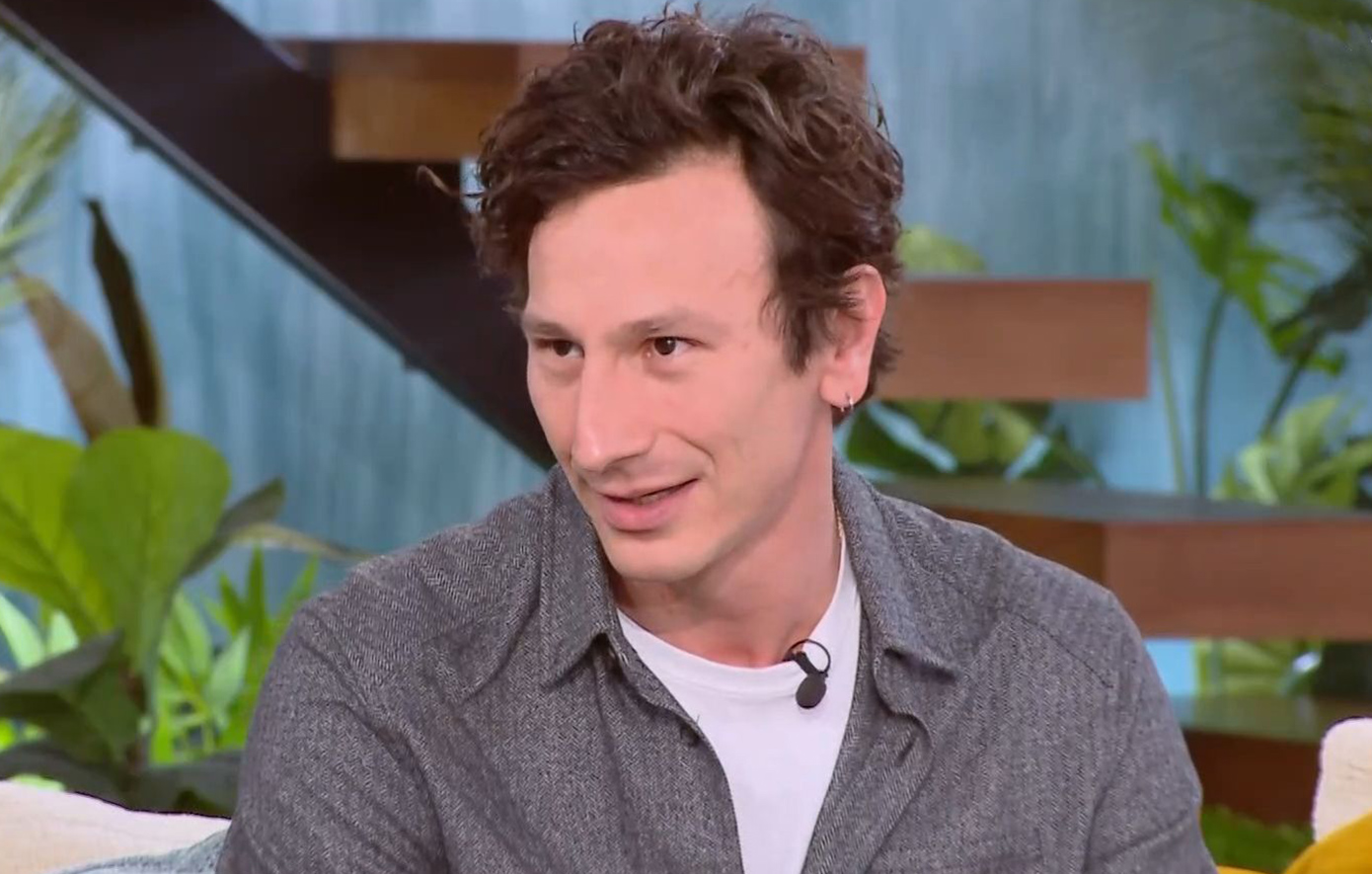 Μιχάλης Σαράντης: «Έχασα τον καλύτερό μου φίλο σε τρυφερή ηλικία &#8211; Για χρόνια είχα ενοχές που έζησα εγώ κι όχι εκείνος»