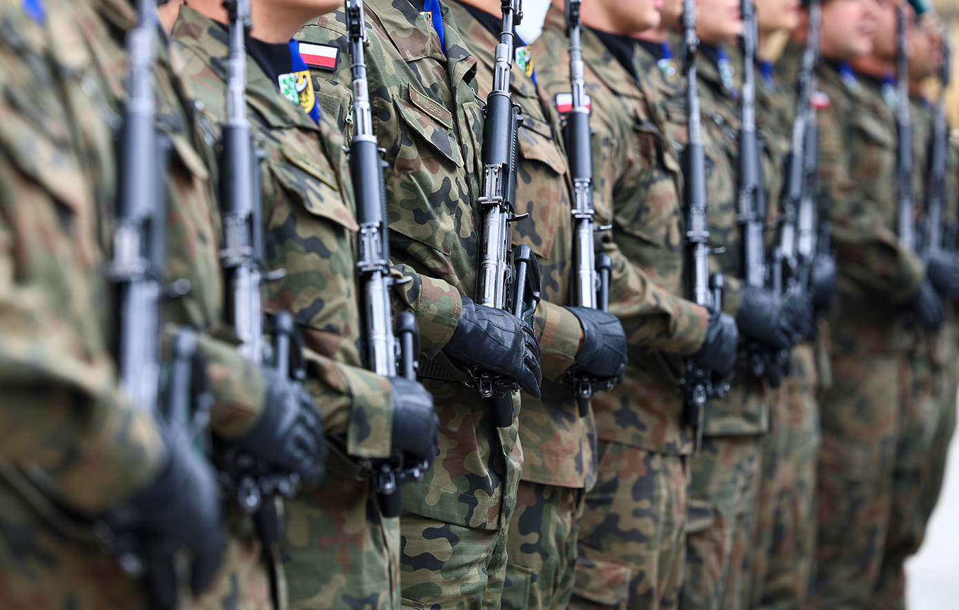 Στο «κόκκινο» η Πολωνία: Ανάπτυξη 10.000 στρατιωτών για την προστασία κρίσιμων υποδομών