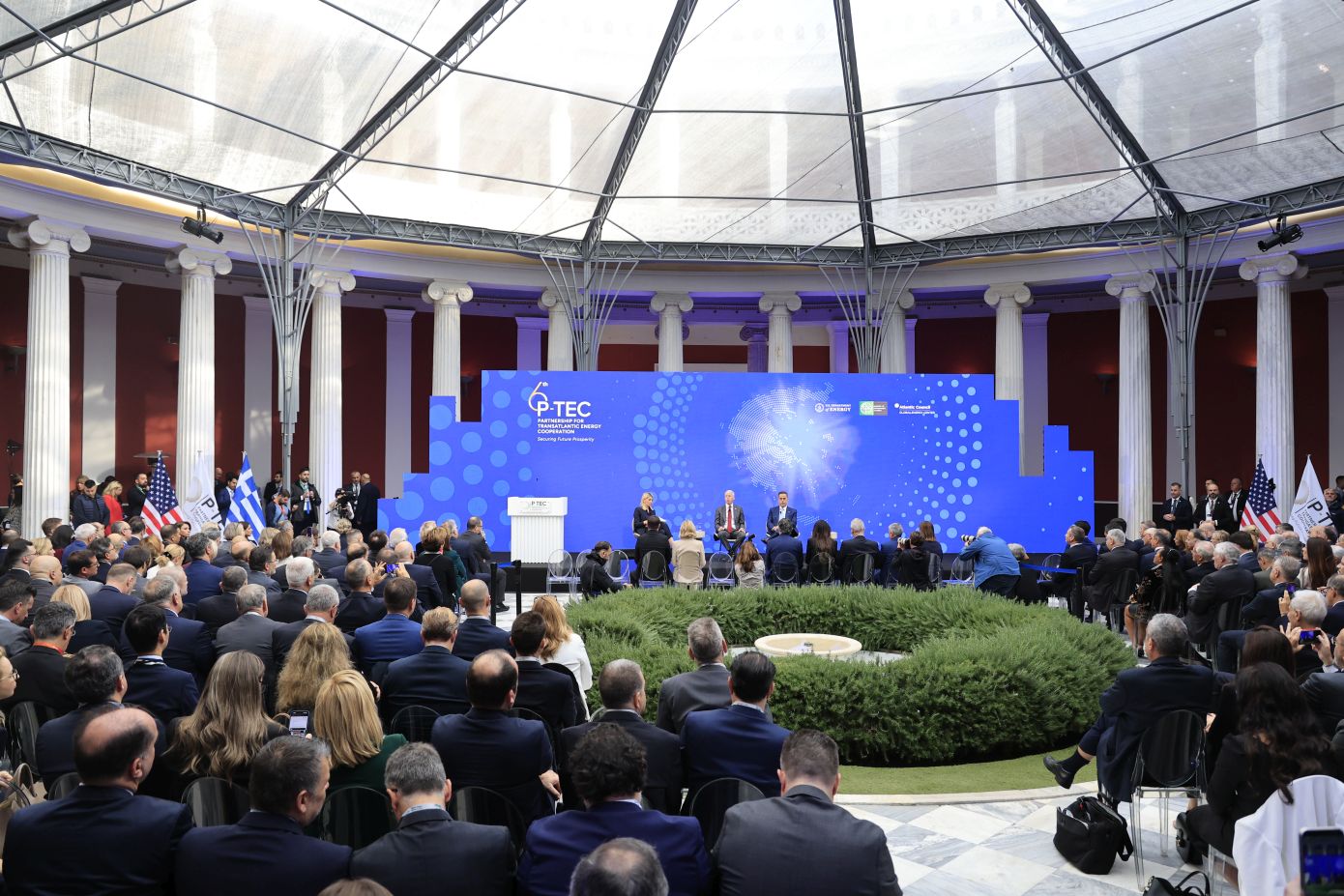 Ενεργειακός κόμβος η Ελλάδα, στο επίκεντρο το LNG στη δεύτερη ημέρα του συνεδρίου P-TEC στο Ζάππειο