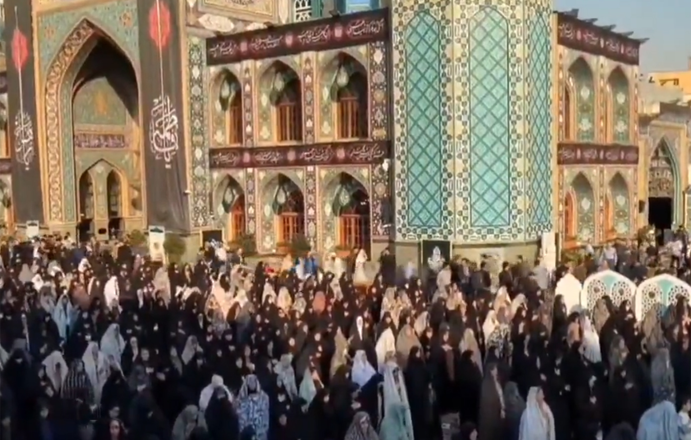 Εκατοντάδες άνθρωποι κάνουν προσευχή για να βρέξει στην Τεχεράνη &#8211; Μεγάλη ξηρασία στο Ιράν