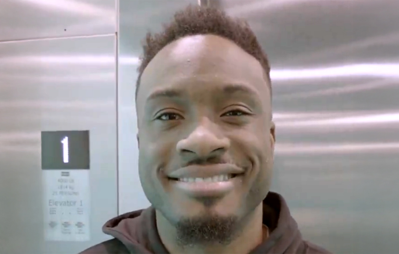 Ο Θανάσης Αντετοκούνμπο καλεί τους πολίτες να συμμετάσχουν στην καταγραφή των ασανσέρ