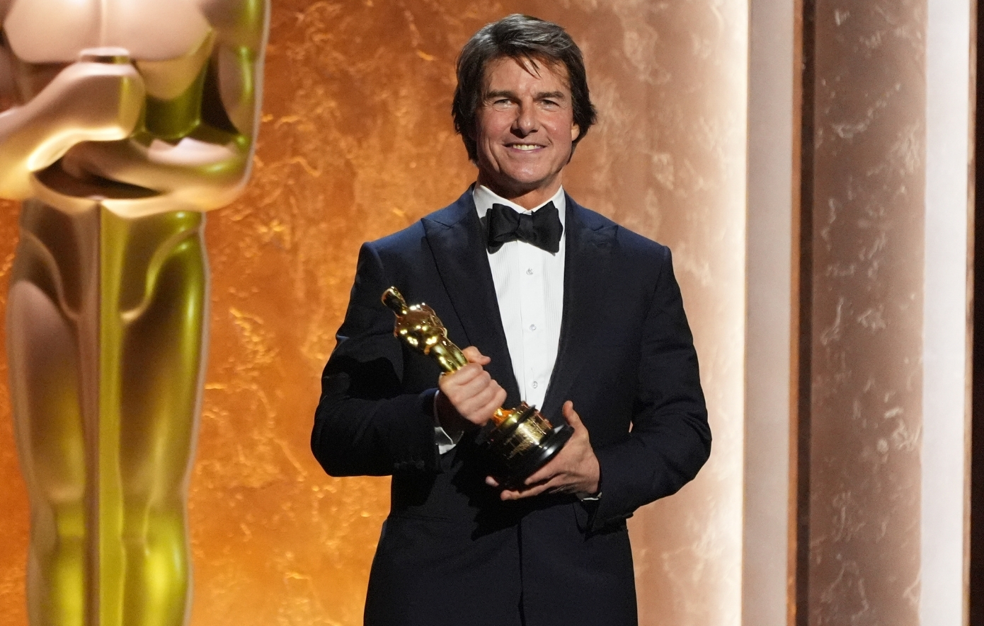 Ο Τομ Κρουζ πήρε επιτέλους το Όσκαρ του σε μια λαμπερή βραδιά στο «Governors Awards» του Χόλιγουντ