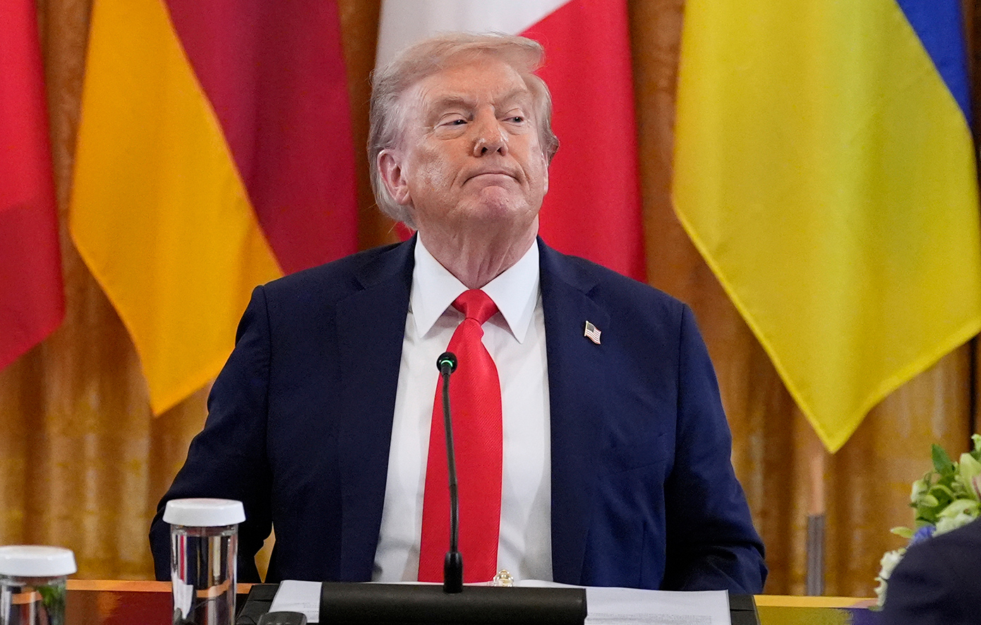 Τραμπ: Απειλεί με θανατική ποινή Δημοκρατικούς βουλευτές που προέτρεψαν τον στρατό να μην ακολουθεί παράνομες εντολές