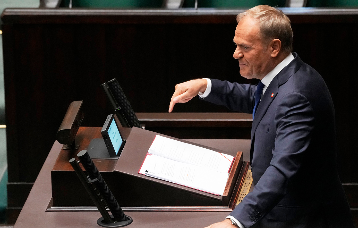 Η Πολωνία ανεβάζει το επίπεδο απειλής – Η Ρωσία φέρεται να είναι πίσω απο έκρηξη σε αμαξοστοιχία»