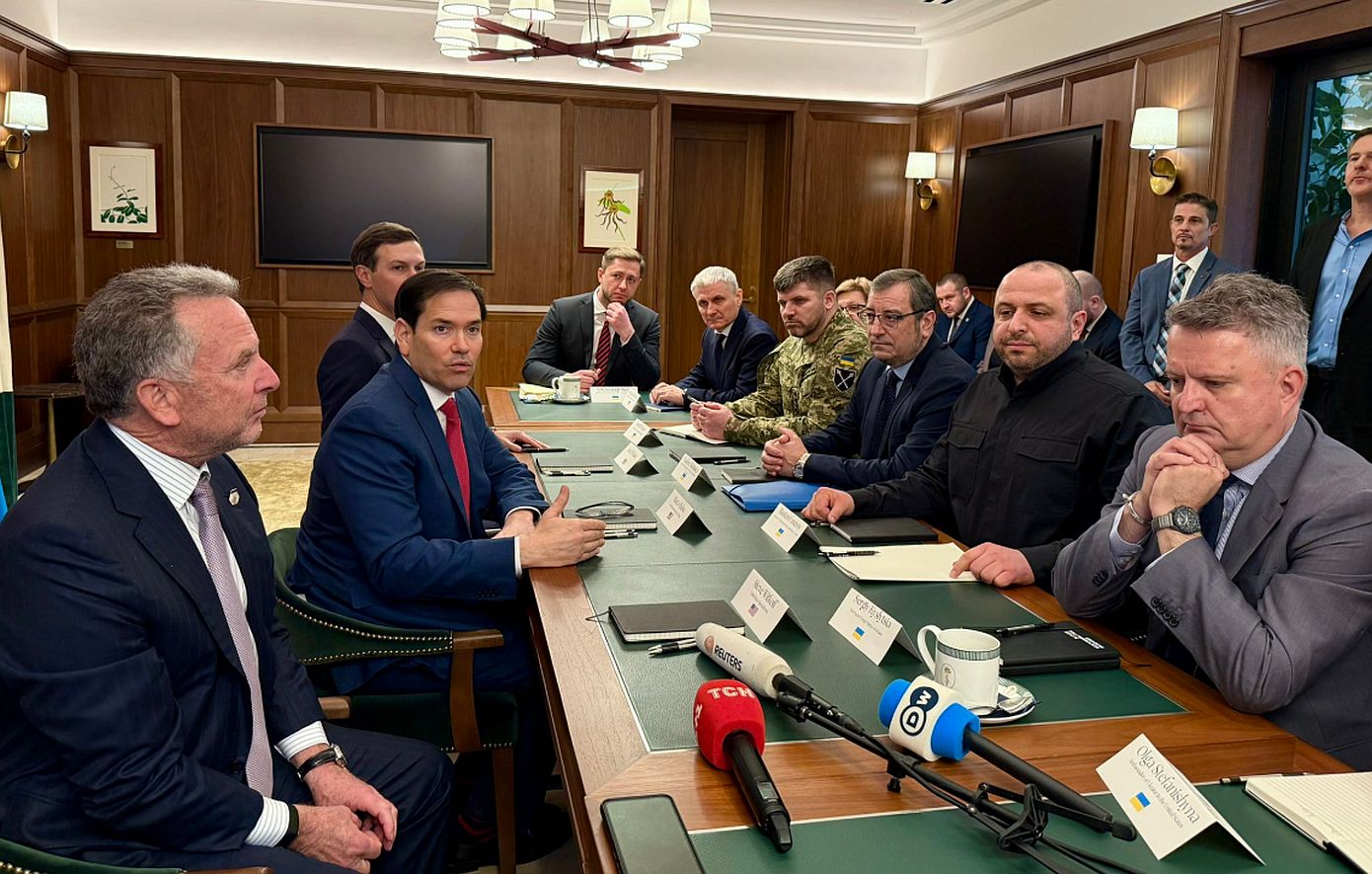 Σε εξέλιξη oι διαπραγματεύσεις στη Φλόριντα &#8211; «Αναμένουμε περισσότερη πρόοδο για τον τερματισμό του πολέμου», λέει ο Ρούμπιο