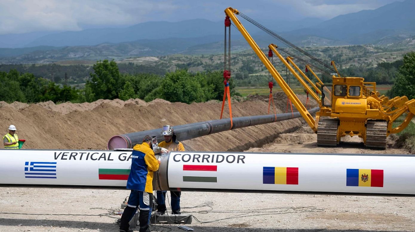 Ο κάθετος διάδρομος, η επίσκεψη Ζελένσκι στην Αθήνα και οι απώλειες της Τουρκίας