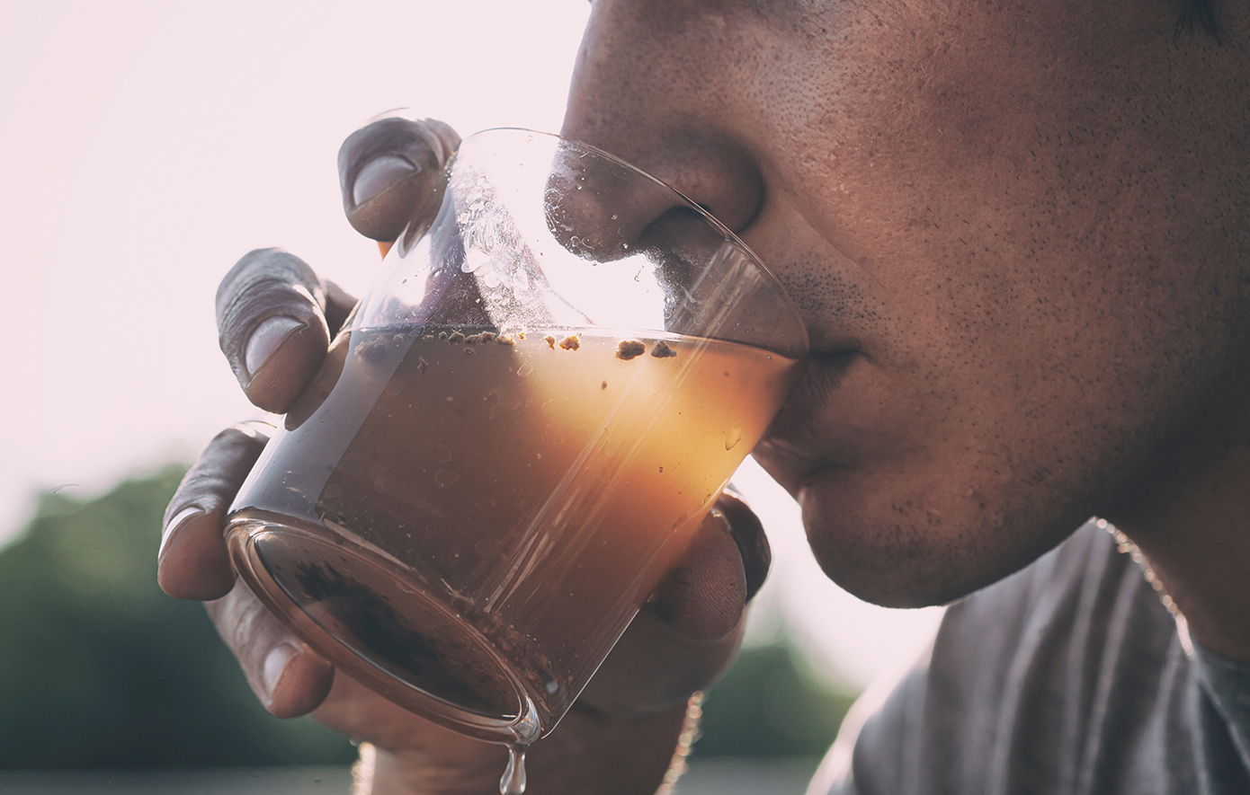 Το σκάνδαλο μίας από τις χειρότερες μαζικές δηλητηριάσεις: Το τοξικό νερό που στοίχισε ζωές και προκάλεσε 40 χρόνια δυστυχίας