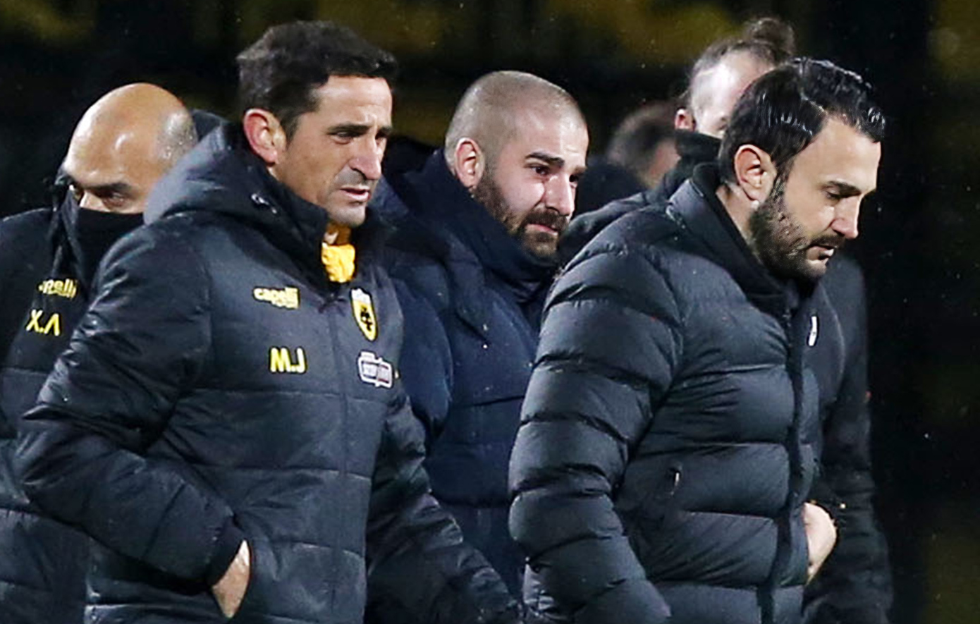 Γιατί αρπάχτηκαν στα αποδυτήρια Καρυπίδης και Χιμένεθ &#8211; Καζάνι που βράζει ο Άρης