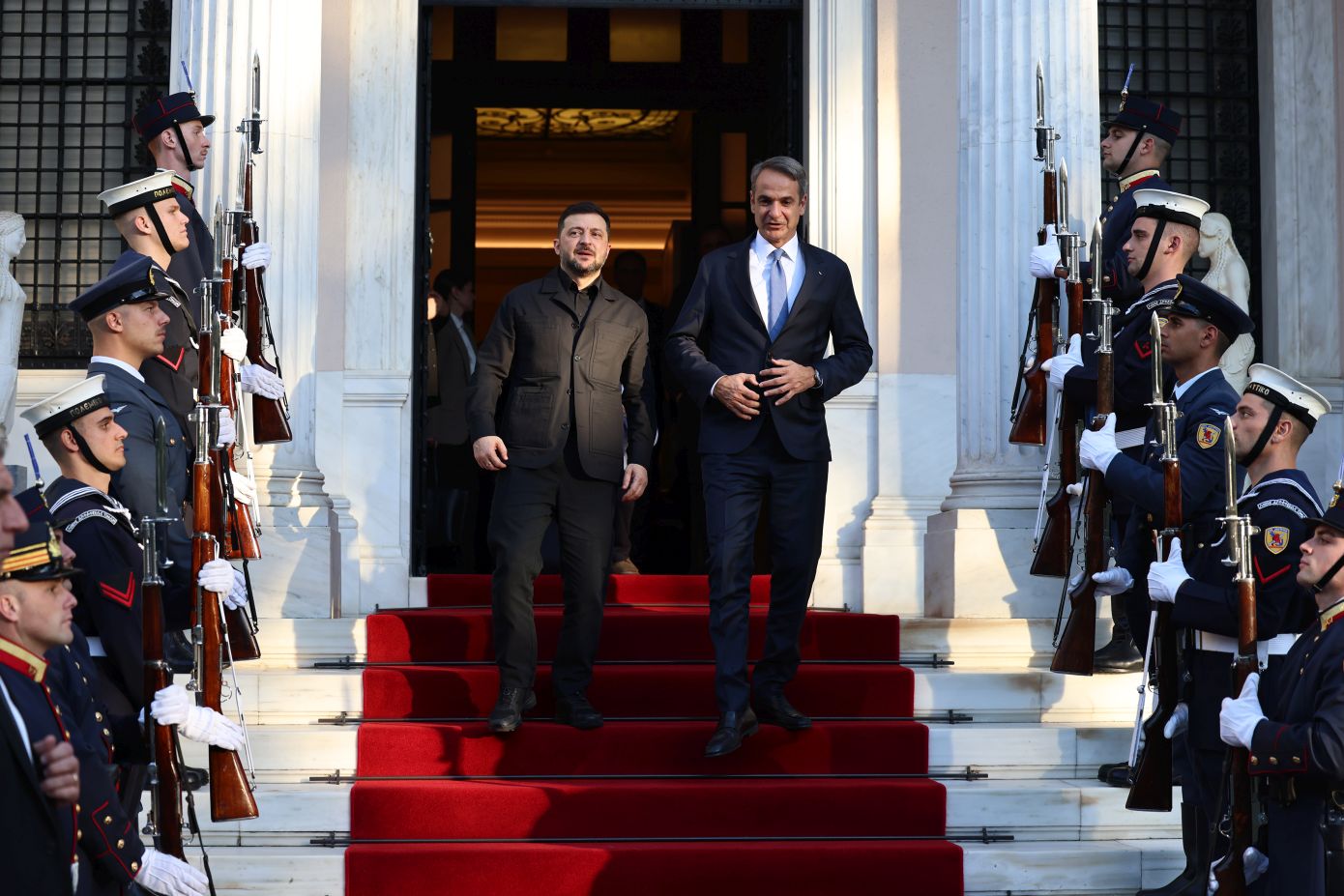 Η Ελλάδα ως κομβικός παίκτης στην ενεργειακή ασφάλεια και τη γεωπολιτική σταθερότητα της Ευρώπης – Το παρασκήνιο των επαφών Ζελένσκι στην Αθήνα