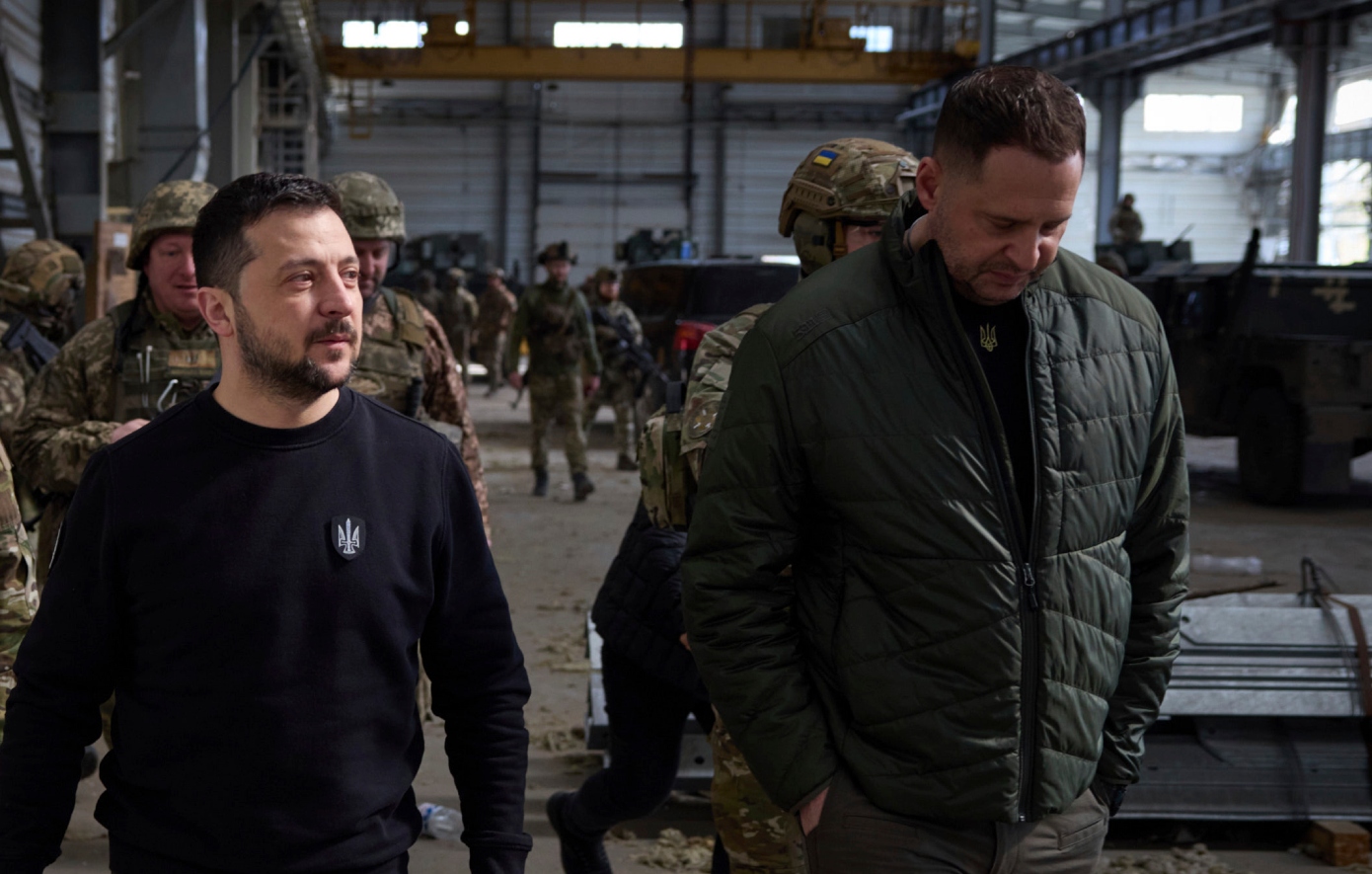 Εξελίξεις στην Ουκρανία: Παραιτήθηκε ο στενότερος συνεργάτης του Ζελένσκι, Αντρίι Γερμάκ &#8211; Έγινε έφοδος στο σπίτι του