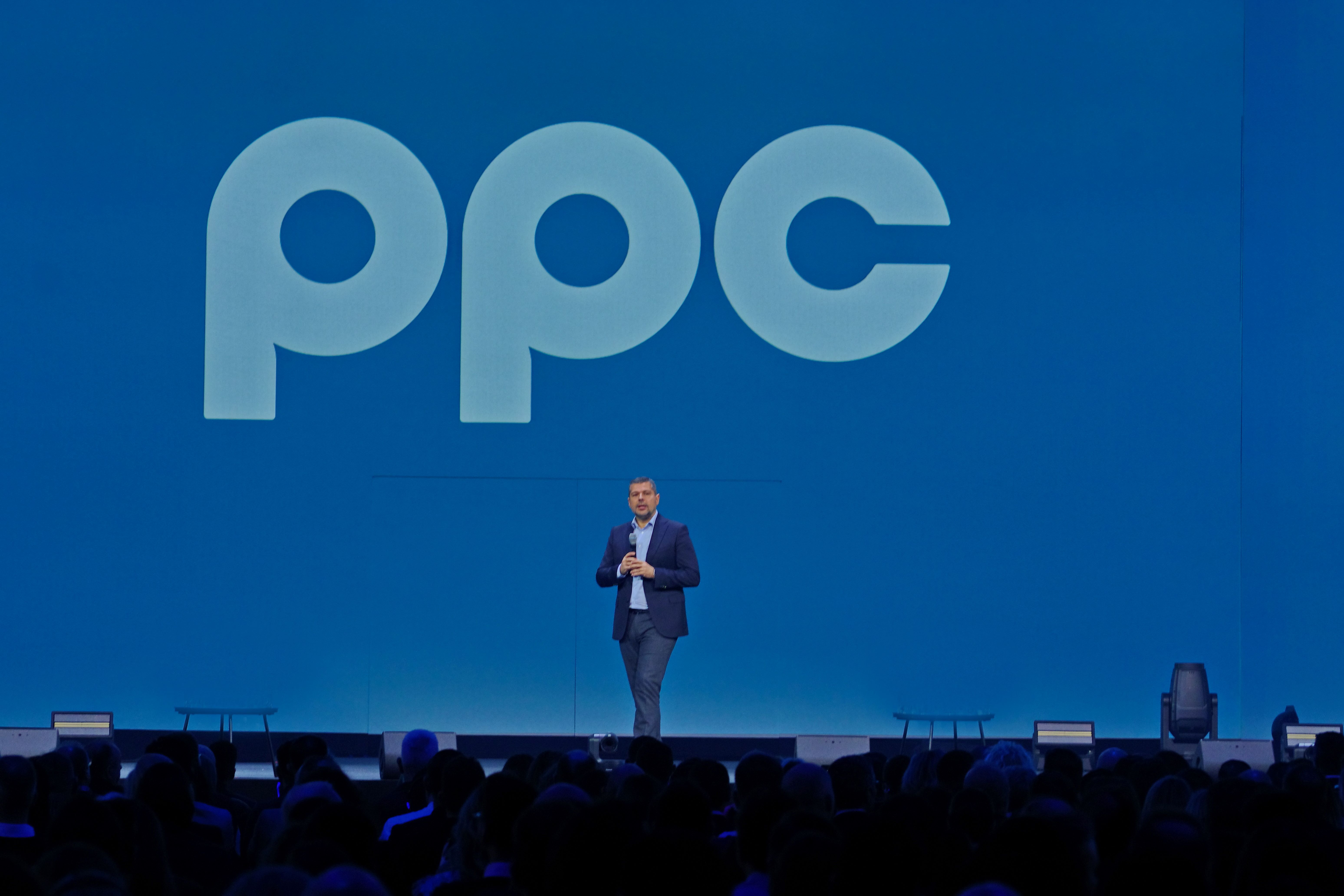 Νέες ψηφιακές υπηρεσίες και προϊόντα από τη ΔΕΗ το 2026