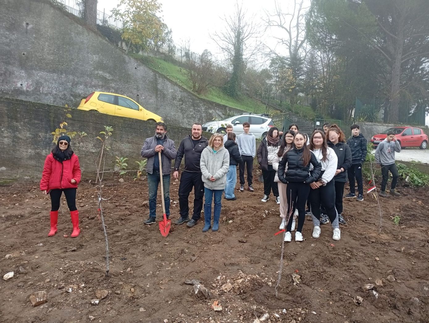 Μαθητές δημιουργούν τον δικό τους οπωρώνα στην Ξάνθη συμμετέχοντας σε μια ευρωπαϊκή πρωτοβουλία
