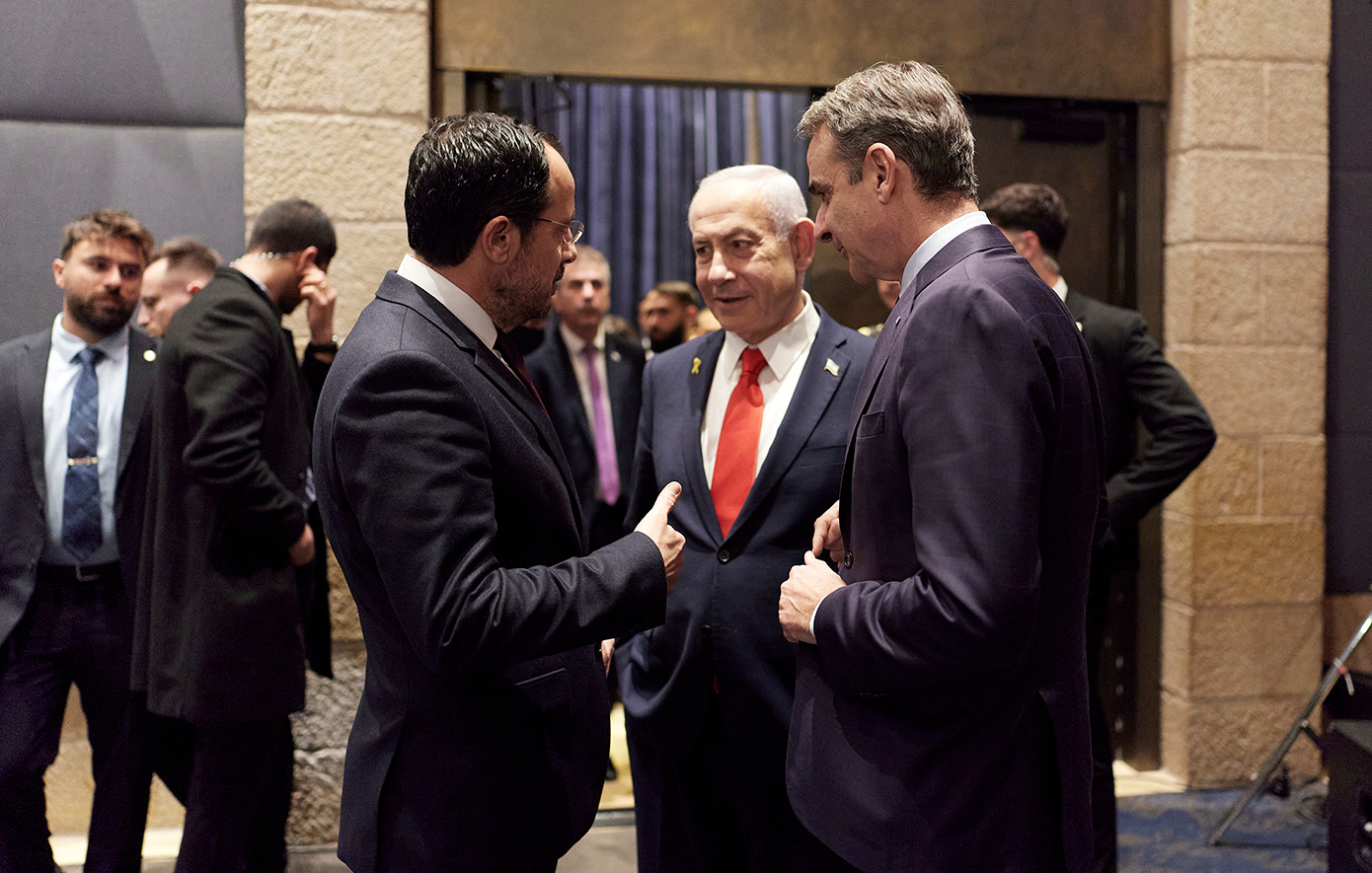 Ζωντανά οι δηώσεις Μητσοτάκη, Χριστοδουλίδη Νετανιάχου μετά το τέλος της τριμερούς