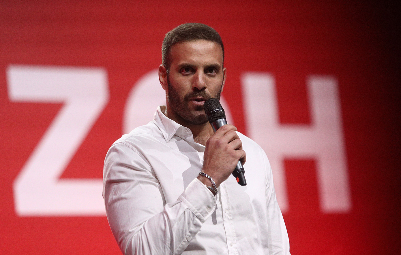 Διαγράφεται από τον ΣΥΡΙΖΑ ο Νίκος Παππάς, μετά από επεισόδιο με δημοσιογράφο στο Στρασβούργο