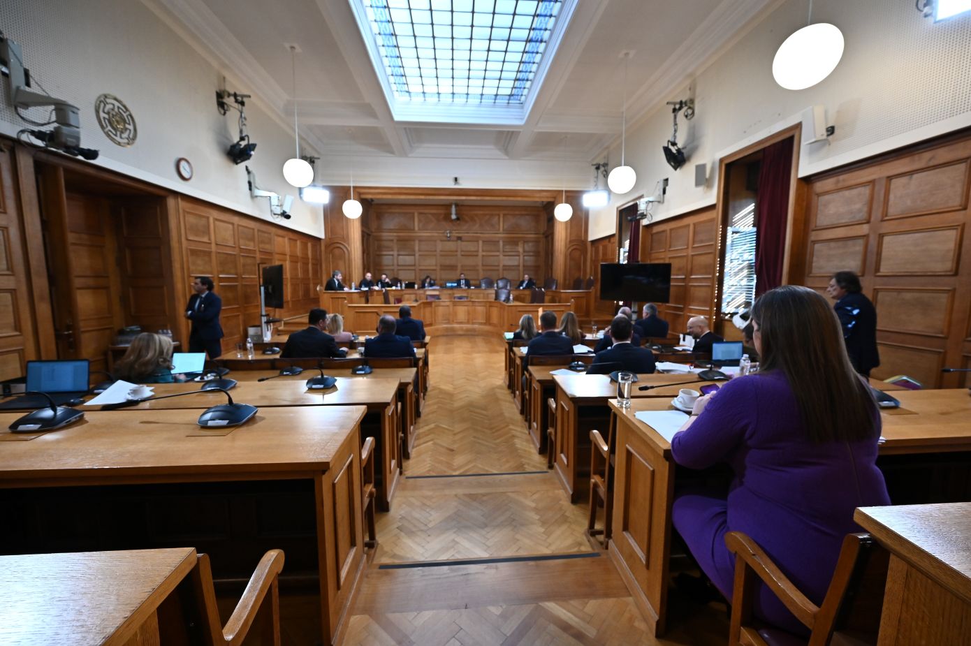 «Ξεφτιλίζομαι περισσότερο και από τον κάθε εγκληματία»: Επικαλείται το δικαίωμα της σιωπής ο «Φραπές» στην Εξεταστική για τον ΟΠΕΚΕΠΕ