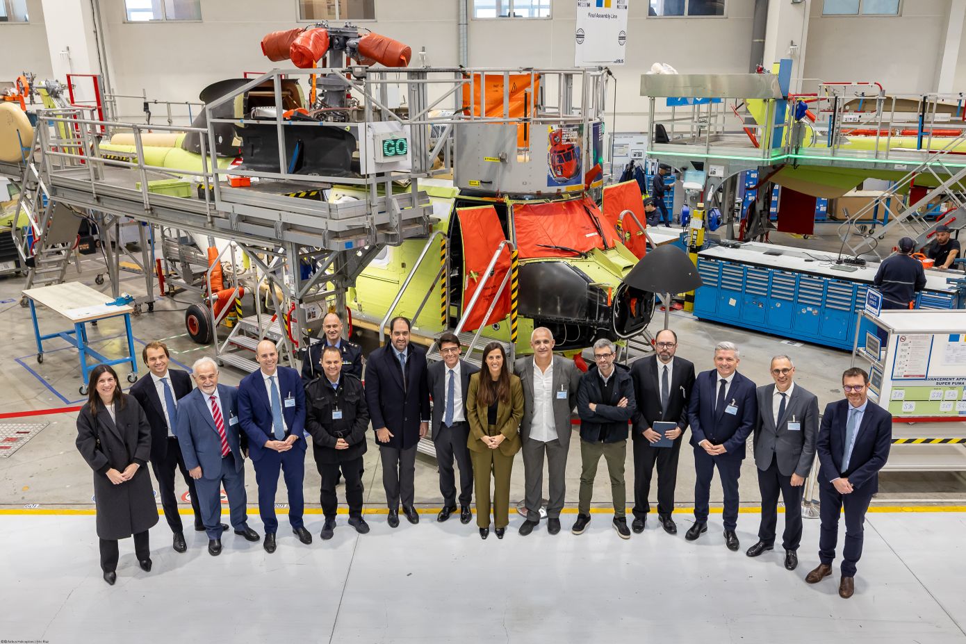 Τα πρώτα ελληνικά H215 Super Puma παίρνουν μορφή &#8211; Επίσκεψη Κεφαλογιάννη στην Airbus