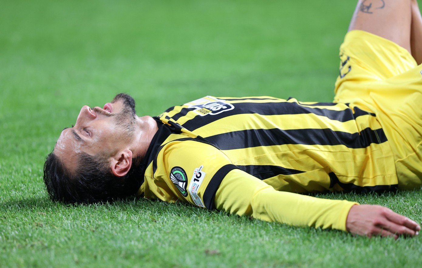 Πρόβλημα για την ΑΕΚ: Κάταγμα στο δάχτυλο ο Περέιρα