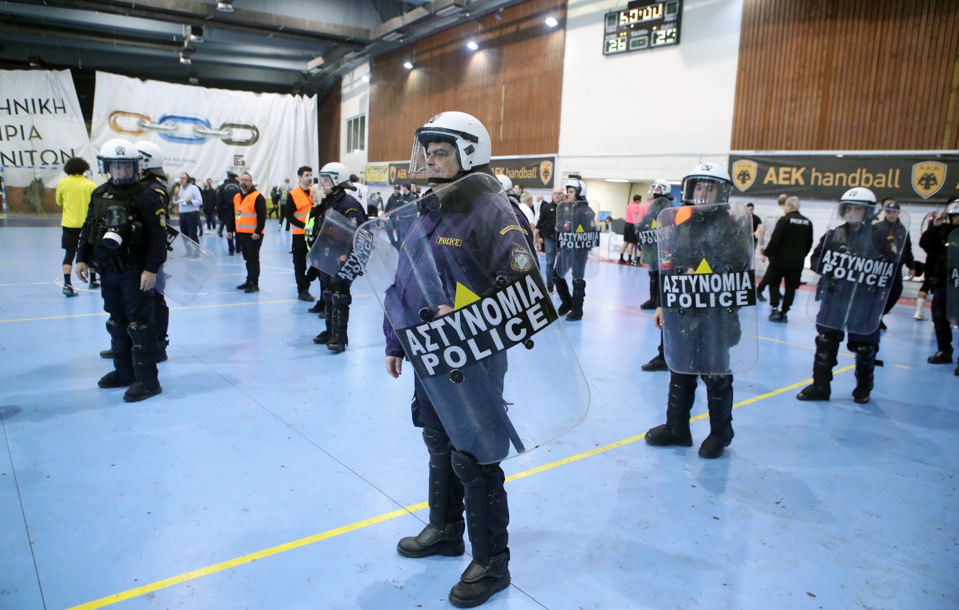 Ανακοίνωση ΠΑΟΚ: Εισβολή οπαδών της ΑΕΚ, πλήρης καταστρατήγηση των προβλεπόμενων μέτρων ασφαλείας