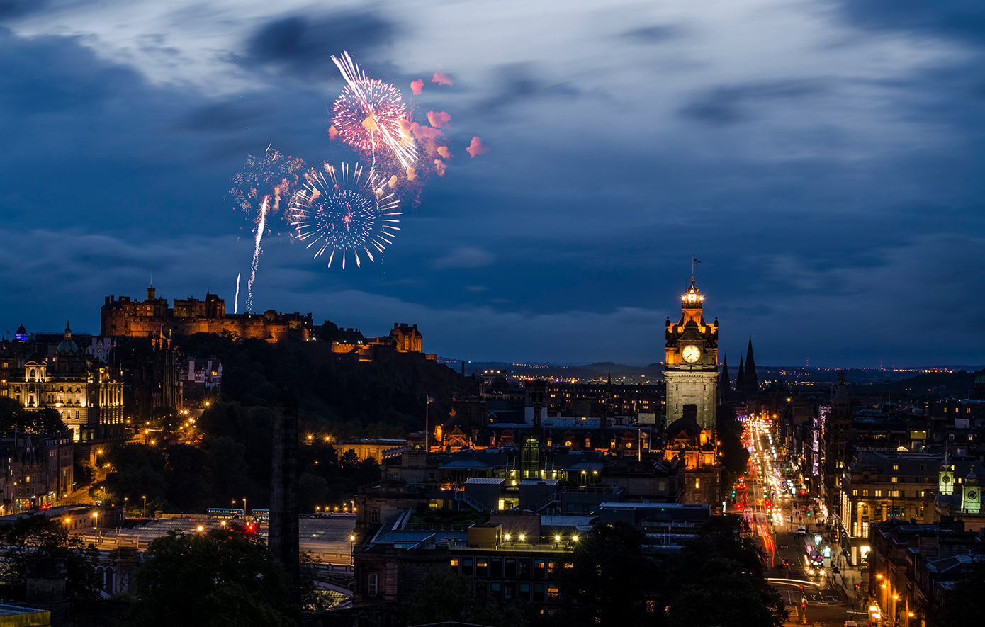 Γιατί η Πρωτοχρονιά στο Εδιμβούργο είναι μια εμπειρία ζωής που δεν θα ξεχάσετε εύκολα