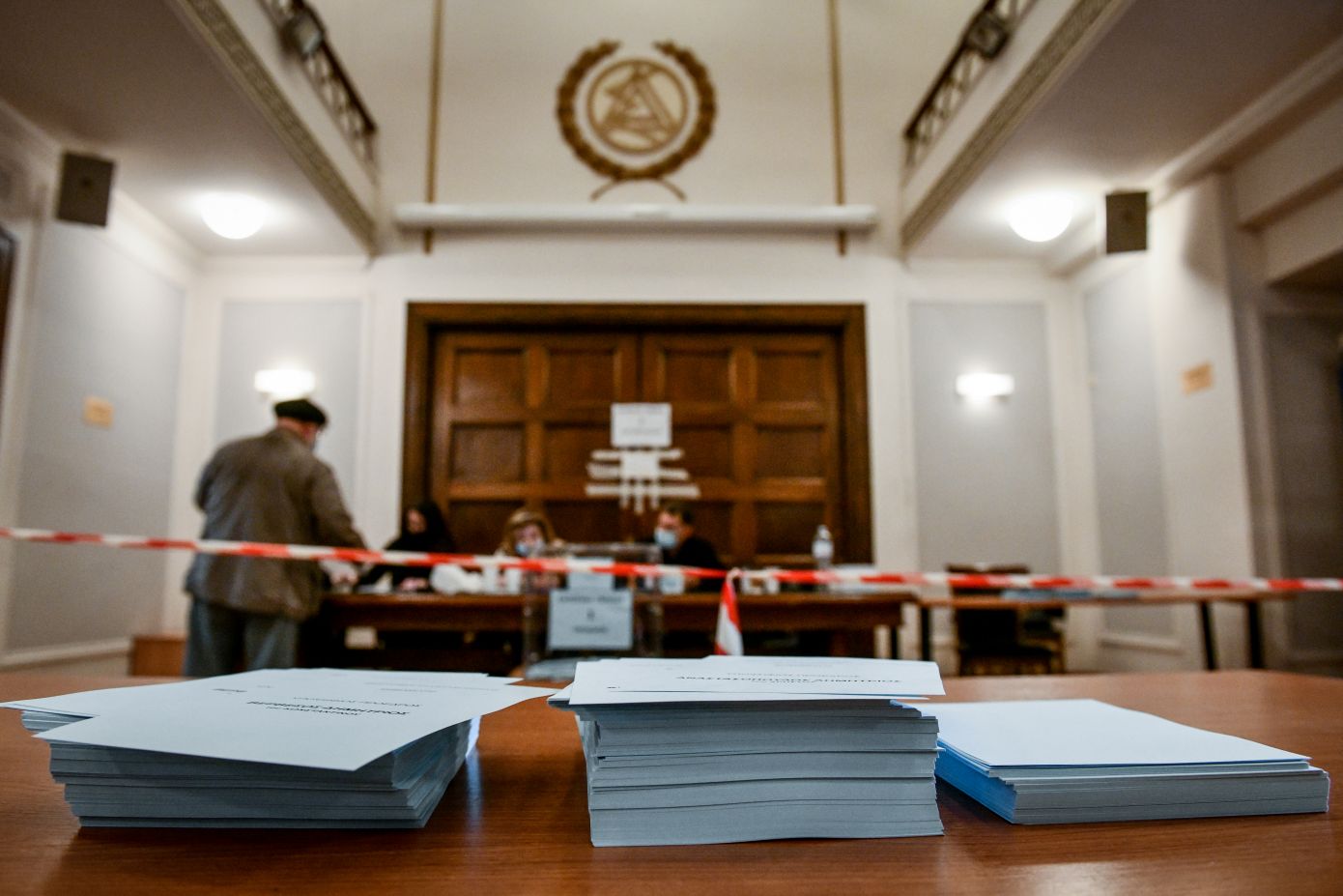 Ψηφίζουν για δεύτερη ημέρα οι δικηγόροι Αθήνας, Θεσσαλονίκης και Πειραιά