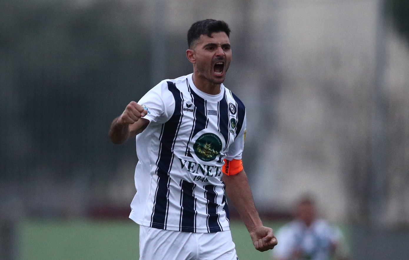 Super League 2: Στο 99&#8242; ο Ηρακλής νίκησε τον ΠΑΟΚ Β&#8217; και παρέμεινε στην κορυφή