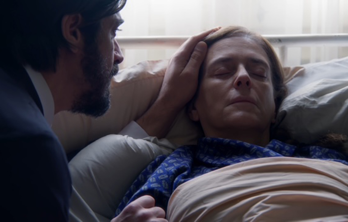 Με έναν συγκλονιστικό τρόπο έκλεισε χθες βράδυ το τελευταίο επεισόδιο του 2025. Ένας φοβερός σεισμός χτύπησε τη Στέρνα, κατέστρεψε τα πάντα και σκόρπισε το θάνατο.