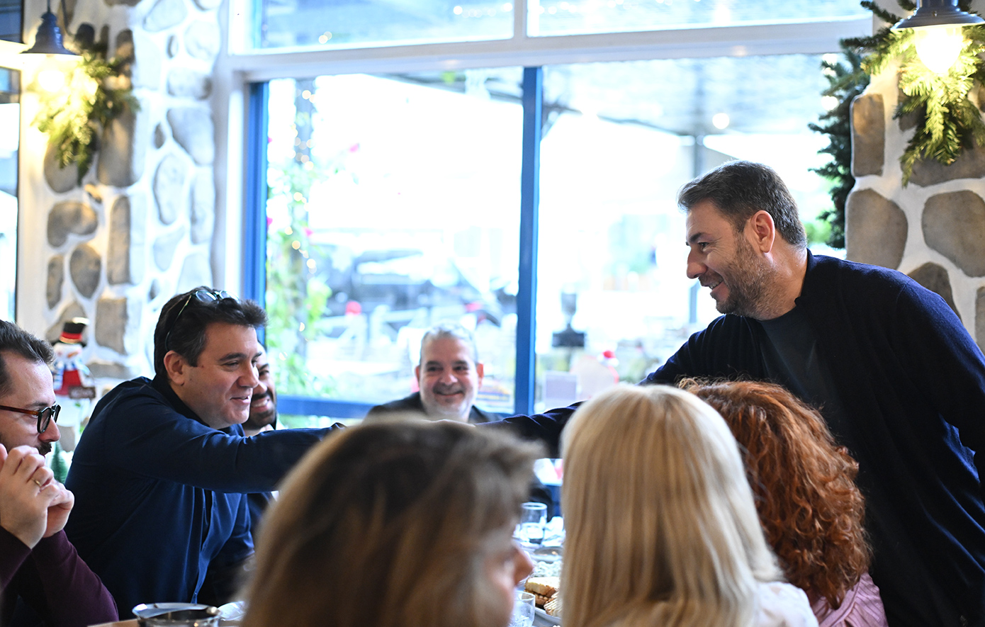 Νίκος Ανδρουλάκης: Το γεύμα προς τους δημοσιογράφους, η πρόβλεψη για τις εκλογές